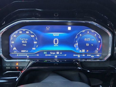 Certified 2024 Chevrolet Silverado 1500 High Country w/ Technology Package image 13