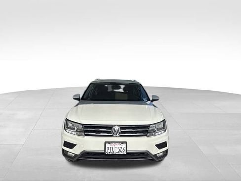 Used 2018 Volkswagen Tiguan SEL image 8
