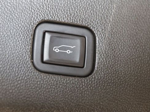 Used 2023 Buick Enclave Essence w/ Experience Buick Package AWD/4WD image 49