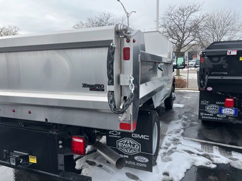 New 2026 GMC Sierra 3500 Pro w/ Convenience Package image 6