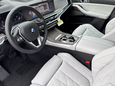 Used 2026 BMW X5 xDrive40i AWD/4WD image 4