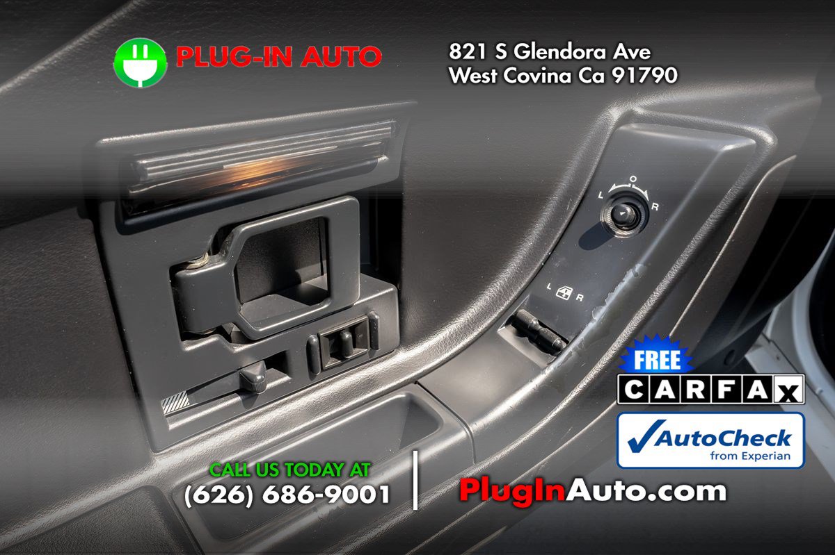 Used 1996 Chevrolet Corvette Coupe RWD image 15