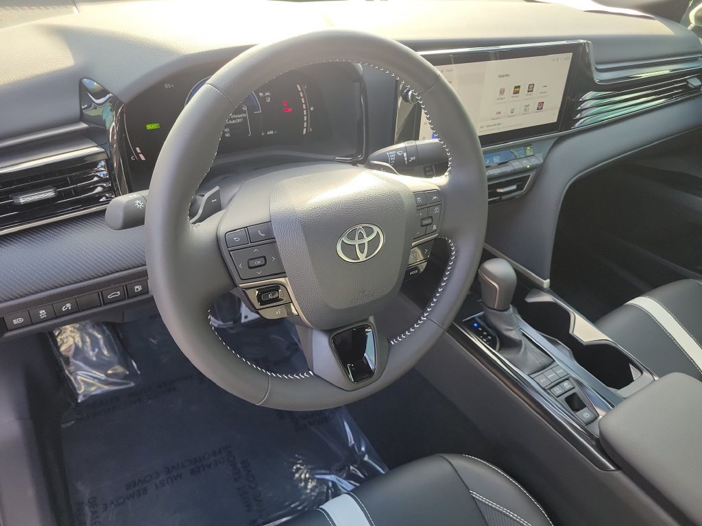 Used 2025 Toyota Camry SE w/ Multimedia Upgrade Package FWD image 11