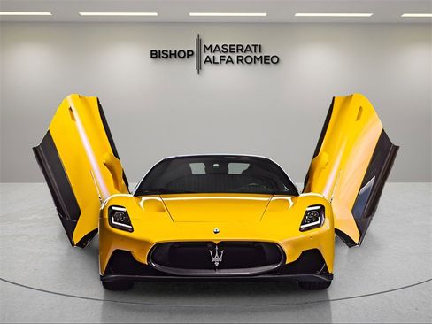 New 2024 Maserati MC20 Cielo image 3