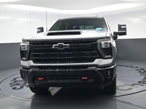 Used 2025 Chevrolet Silverado 2500 LTZ w/ LTZ Plus Package image 20