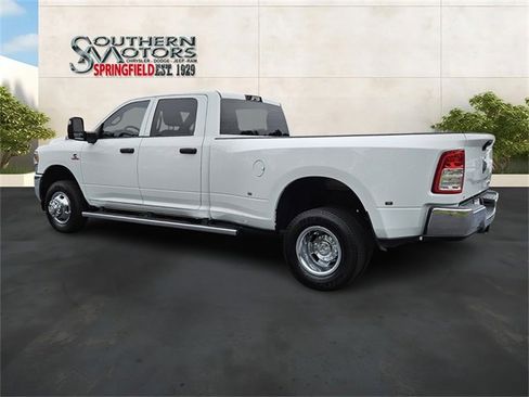 Used 2023 RAM 3500 Tradesman w/ Chrome Appearance Group image 3