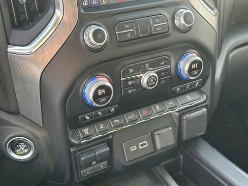 Used 2020 GMC Sierra 3500 Denali image 11