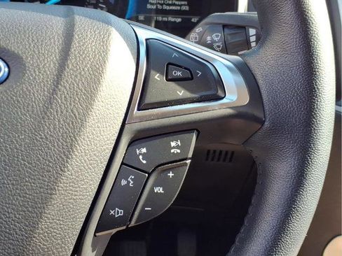 Certified 2023 Ford Edge SEL w/ Convenience Package image 27