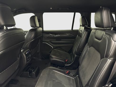 Used 2021 Jeep Grand Cherokee L Laredo RWD image 37