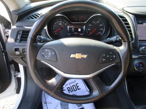 Used 2017 Chevrolet Impala LT w/ Leather Package image 15