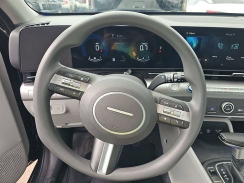Used 2025 Hyundai Sonata SEL FWD image 17