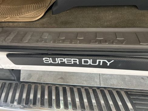 Used 2011 Ford F250 Lariat w/ Lariat Ultimate Pkg image 39