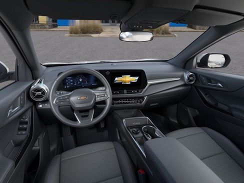 New 2026 Chevrolet Equinox LT w/ Convenience Package II FWD image 15