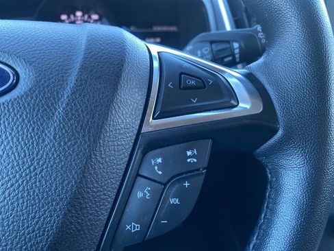 Used 2023 Ford Edge Titanium image 18