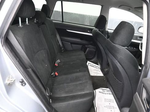 Used 2014 Subaru Outback 2.5i Premium AWD/4WD image 6