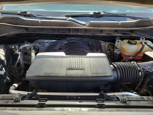 Used 2022 Chevrolet Silverado 1500 Custom Trail Boss w/ LPO, Dark Essentials Package image 5