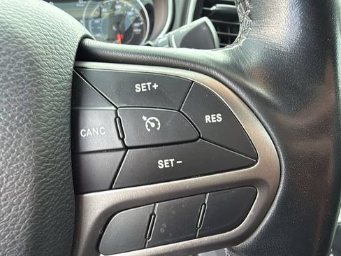 Used 2020 Jeep Cherokee Limited AWD/4WD image 27