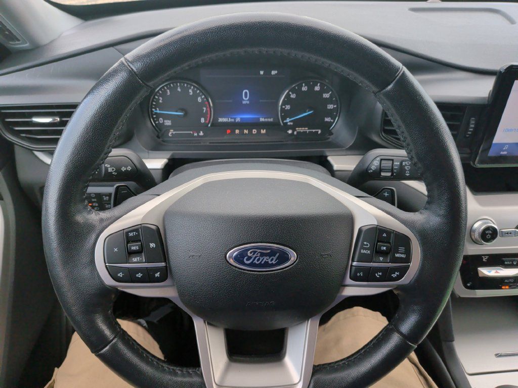 Certified 2020 Ford Explorer XLT w/ Comfort Package AWD/4WD image 25