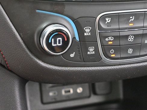 Used 2024 Chevrolet Equinox RS w/ RS Leather Package FWD image 24