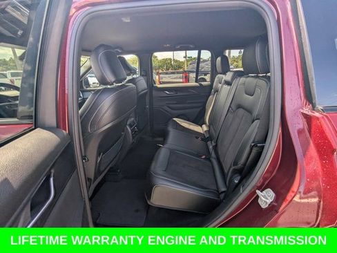 Used 2024 Jeep Grand Cherokee Altitude AWD/4WD image 15