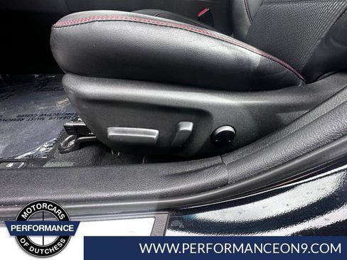 Used 2017 Toyota Camry SE image 16