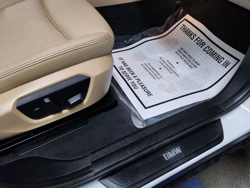 Used 2017 BMW X3 xDrive28i image 18