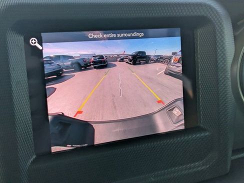 Used 2023 Jeep Gladiator Willys image 17