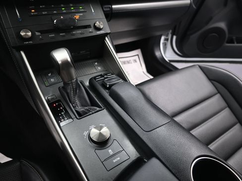Used 2016 Lexus IS 200t RWD image 34