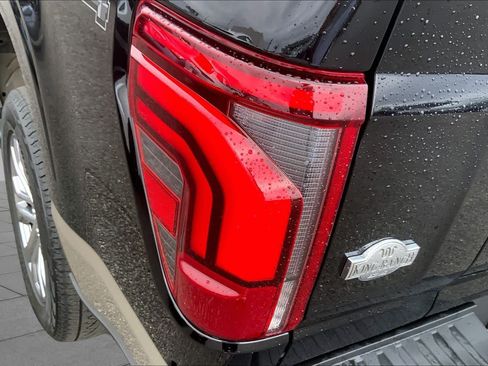 Certified 2025 Ford F150 King Ranch AWD/4WD image 28