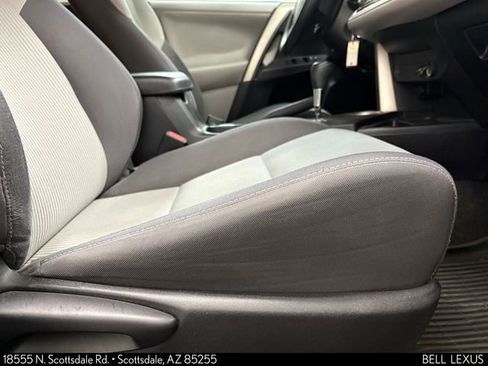 Used 2013 Toyota RAV4 XLE FWD image 28