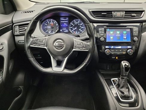 Used 2017 Nissan Rogue Sport SL w/ SL Premium Package image 22