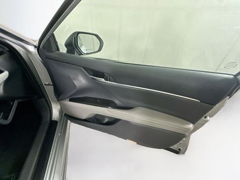 Used 2024 Toyota Camry XSE FWD image 30