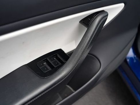 Used 2019 Tesla Model 3 Standard Range Plus RWD image 41