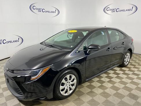 Certified 2024 Toyota Corolla LE FWD image 3