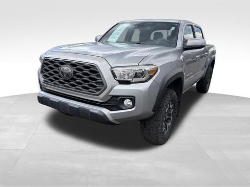 Used 2021 Toyota Tacoma TRD Off-Road w/ Technology Package AWD/4WD image 3