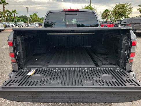 Certified 2024 Nissan Frontier SL w/ Technology Package AWD/4WD image 8