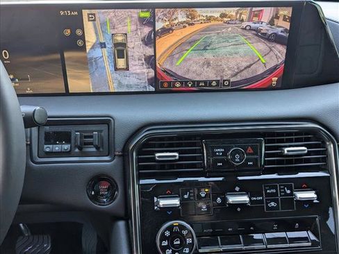 Used 2025 Nissan Armada PRO-4X image 14