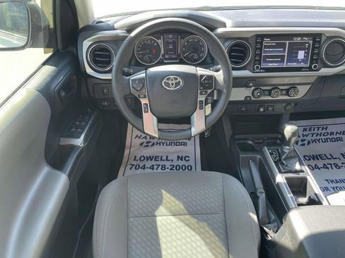 Used 2020 Toyota Tacoma SR5 image 11