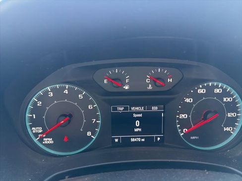 Used 2023 Chevrolet Equinox LS FWD image 3