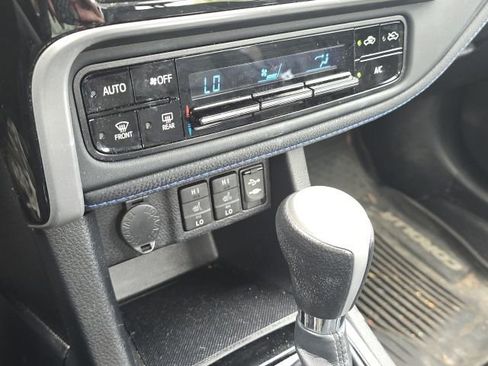 Used 2018 Toyota Corolla XSE FWD image 20