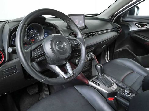 Used 2018 MAZDA CX-3 Touring FWD image 4