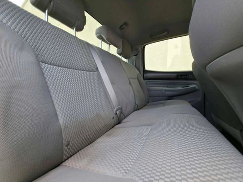 Used 2012 Toyota Tacoma 4x4 Double Cab image 16