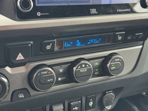 Certified 2022 Toyota Tacoma Limited AWD/4WD image 23