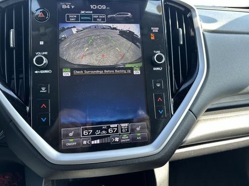 Used 2023 Subaru Ascent Limited AWD/4WD image 24