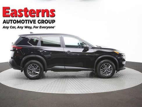 Used 2023 Nissan Rogue S AWD/4WD image 45