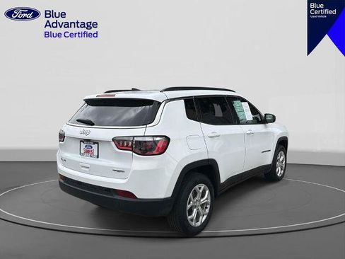 Used 2024 Jeep Compass Latitude AWD/4WD image 5