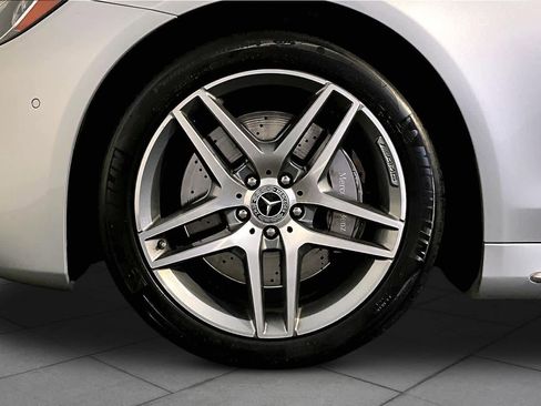 Used 2019 Mercedes-Benz S 560 4MATIC Sedan image 11