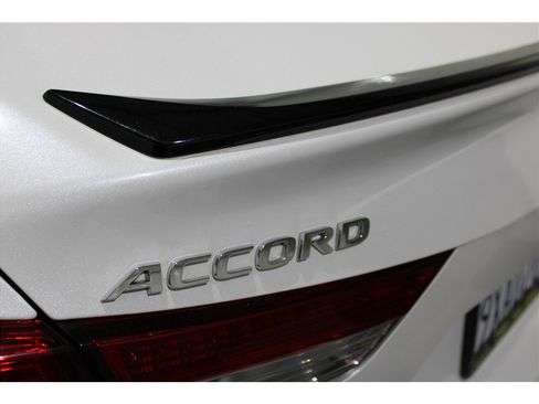 Used 2022 Honda Accord Sport image 18