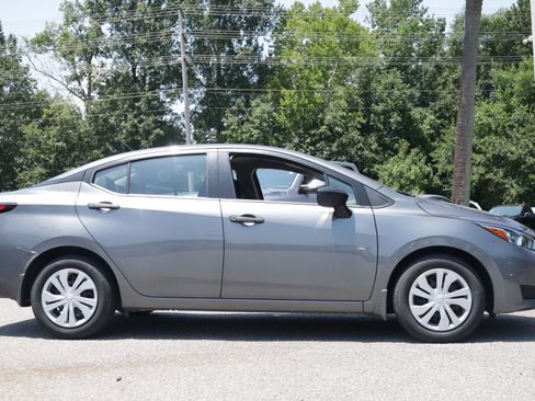Used 2024 Nissan Versa S w/ Trunk Package FWD image 6