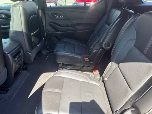 Used 2023 Chevrolet Traverse RS AWD/4WD image 15